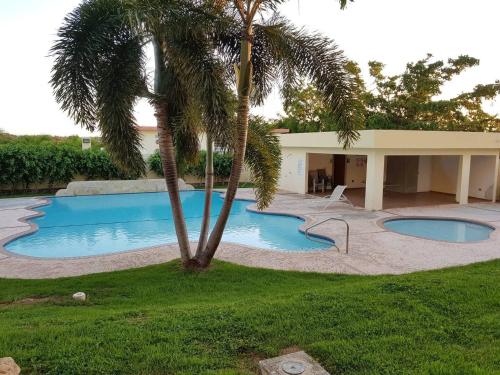 Gated Complex with Pool Balcony Near Attractions in Pole Ojea, Puerto Rico