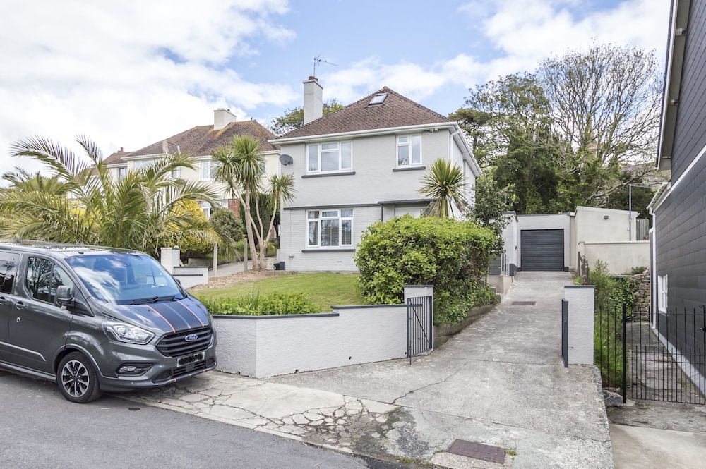 Mayfield House 4 Bedroom House Tenby — 4-Star Luxury Hotel in Tenby, United Kingdom