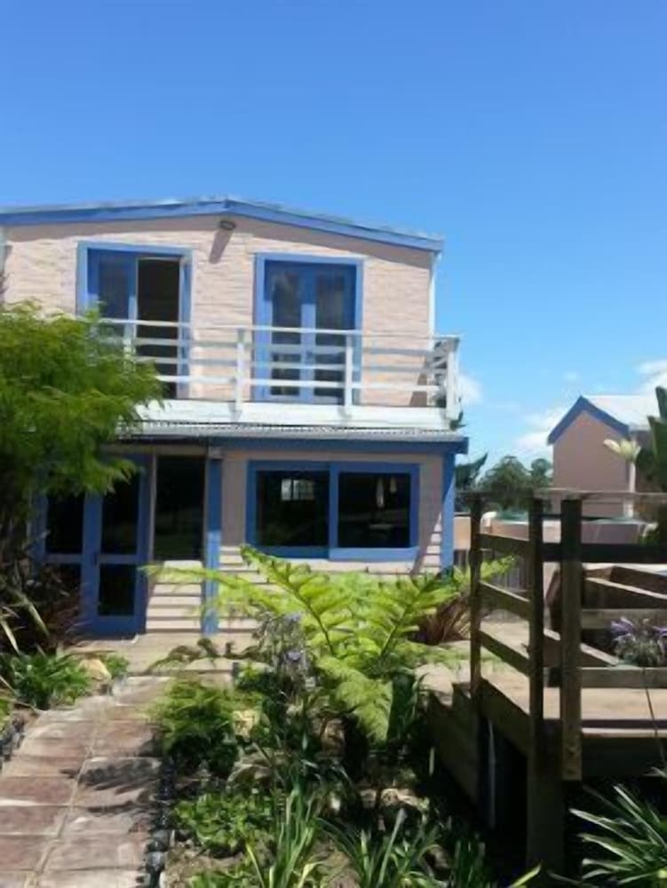 Nieu Wherry Meadow in Knysna, South Africa