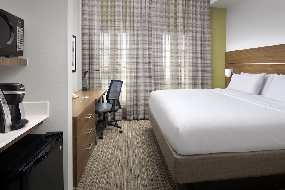 Holiday Inn Express San Antonio N Riverwalk Area by IHG - photo 8