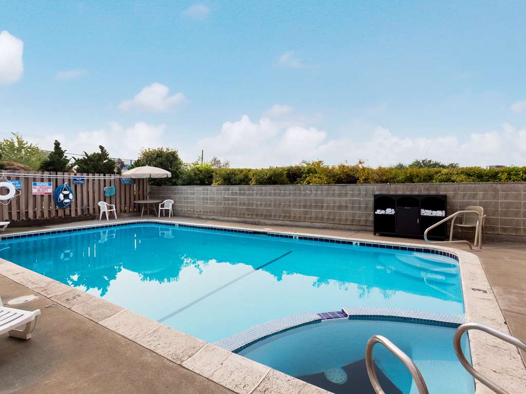 Red Lion Inn & Suites Grants Pass - photo 28