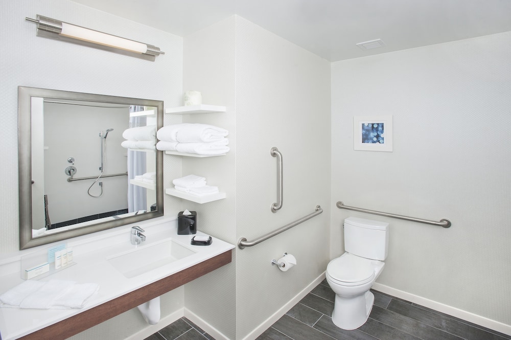 Hampton Inn & Suites LAX El Segundo - photo 25