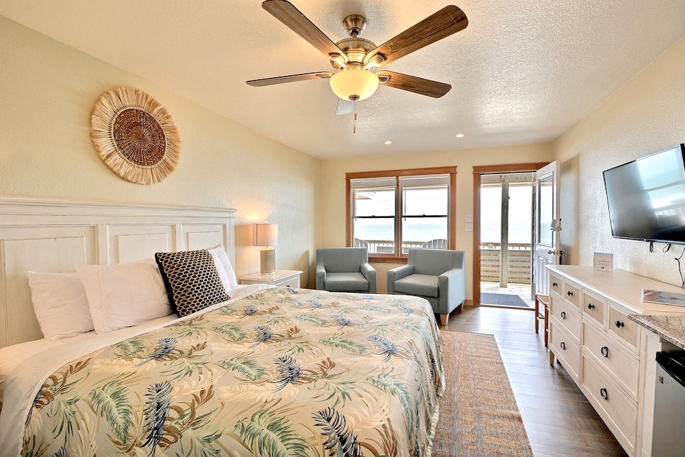 Lighthouse View Oceanfront Lodging - photo 14