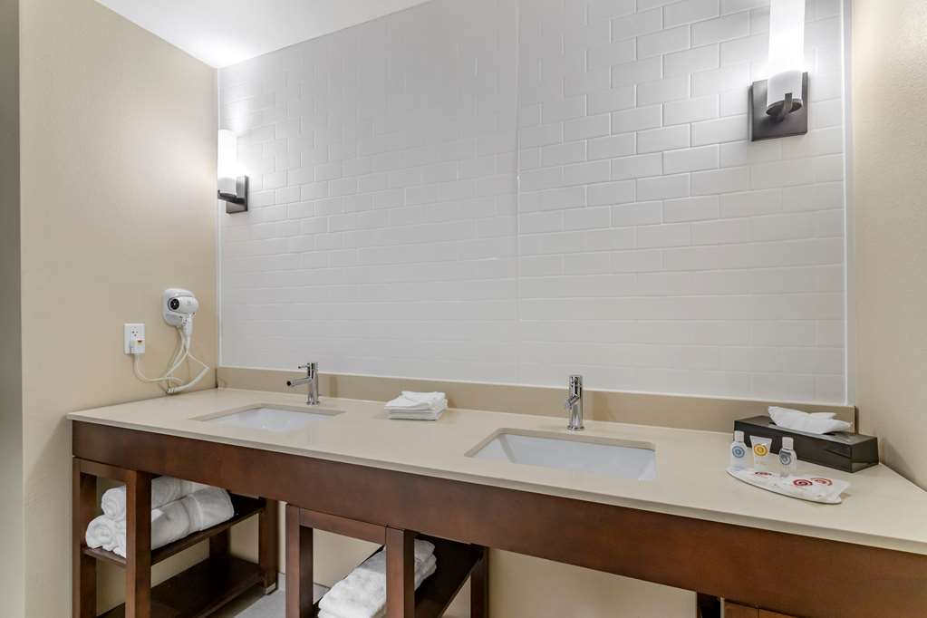 Comfort Inn & Suites Waller - photo 20