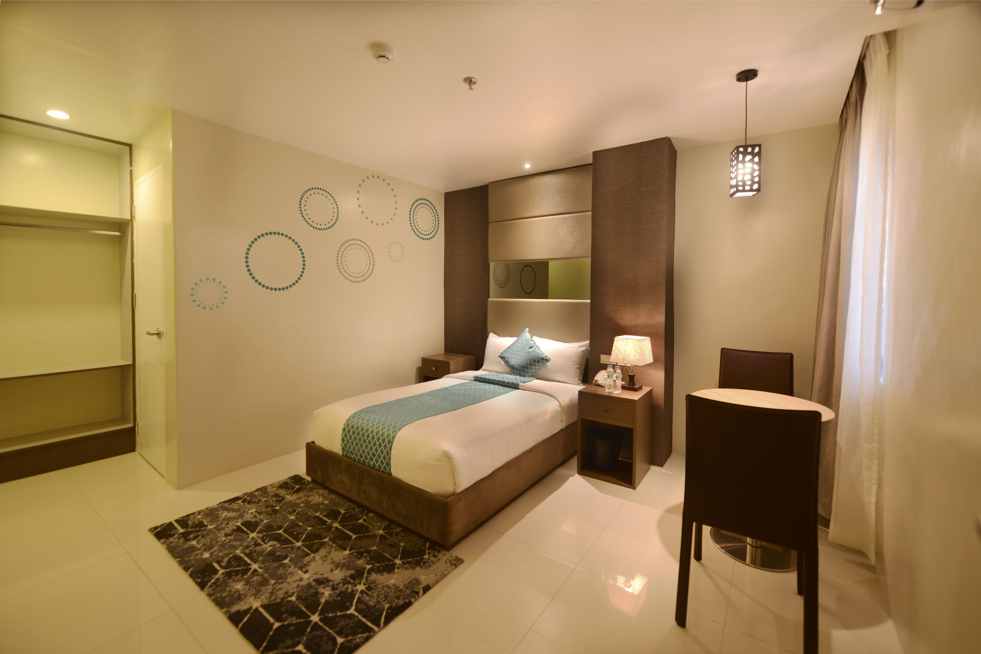 Hotel Estrella — Tacloban — photo 2