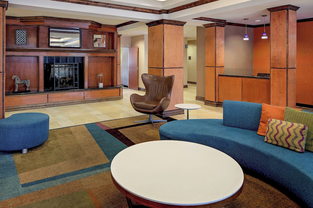 Fairfield Inn & Suites by Marriott San Antonio Seaworld - photo 2