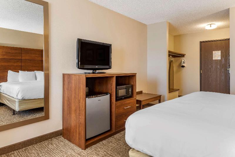 Comfort Inn Manistique MI - photo 96