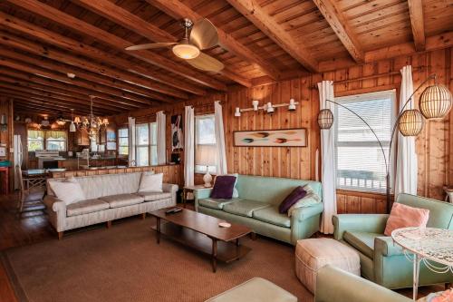 Boys Oh Boy by Oak Island Accommodations - photo 20