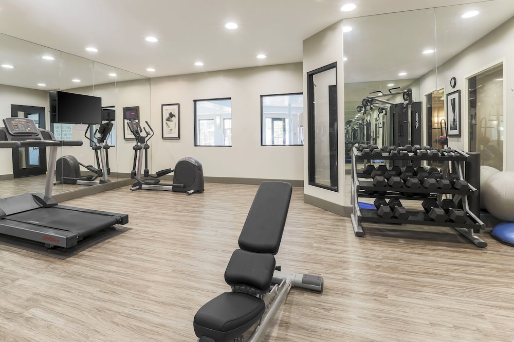 Staybridge Suites Reno by IHG - photo 46