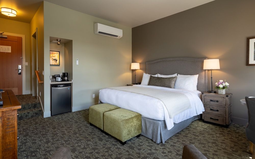 Inn At Lynden - photo 13