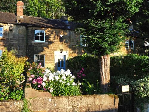 Rose Cottage — 4-Star Luxury Hotel in Matlock, United Kingdom