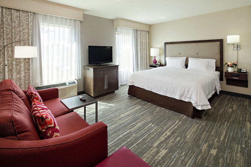 Hampton Inn & Suites Palm Desert - photo 26