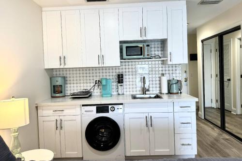 Sundown Studio 3268 - carbon neutral hotel in Wesley Chapel