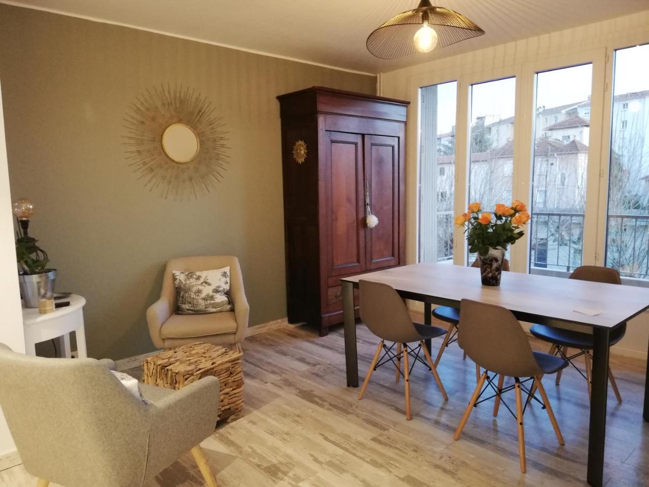 Beach City 3 Pieces — 4-Star Luxury Hotel in Saint-Raphael, France