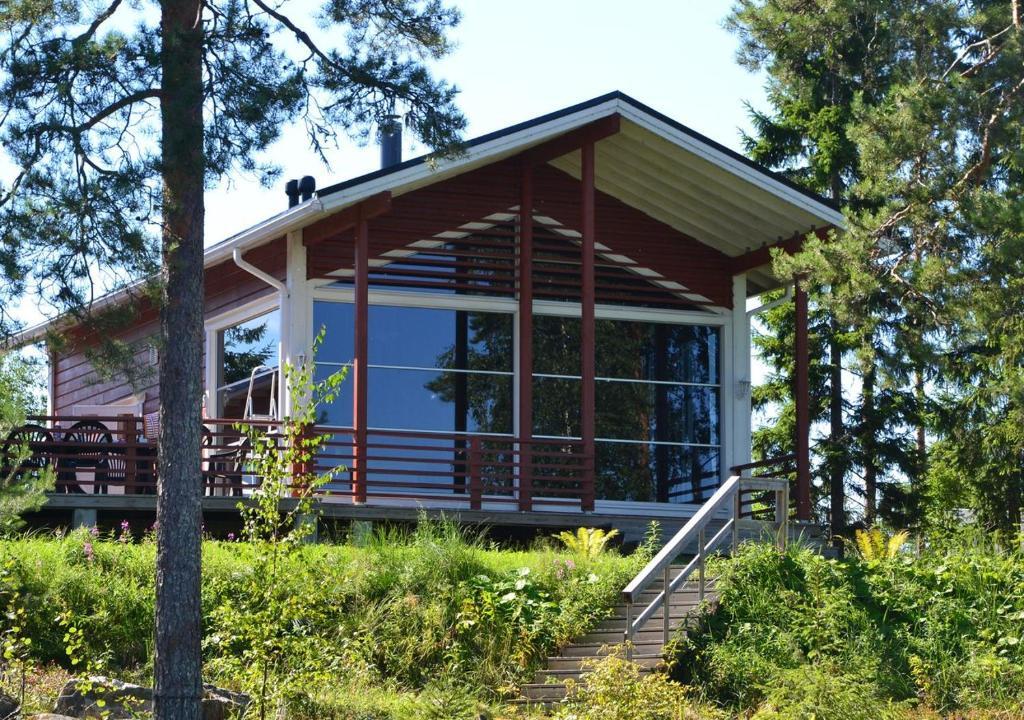 Tiiringolf Cottages — 4-Star Luxury Hotel in Nilsiae, Finland