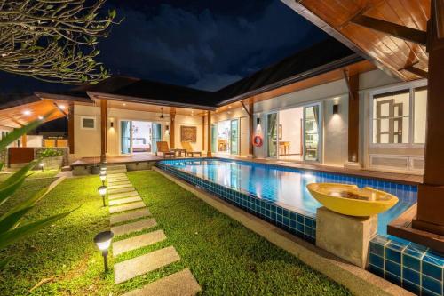 Tranquil 3 Bedroom Garden Pool Villa — 4-Star Luxury Hotel in Phuket, Thailand