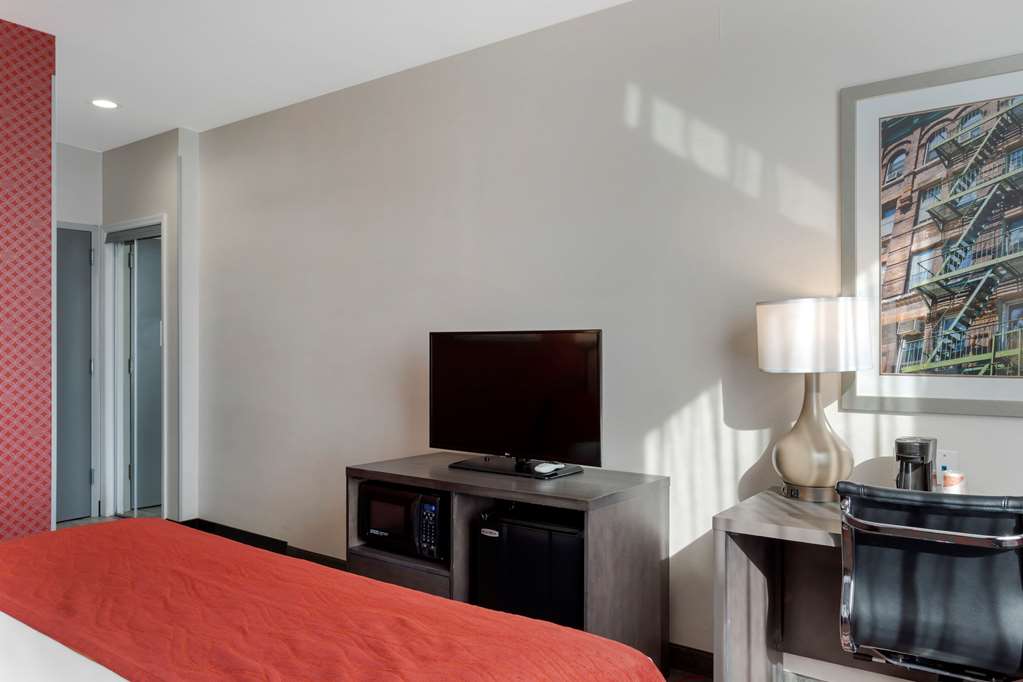 Comfort Inn & Suites near Stadium - photo 21