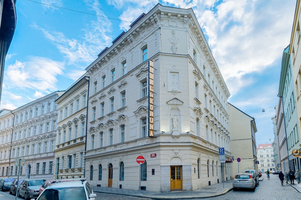 Koruna - carbon neutral hotel in Prague