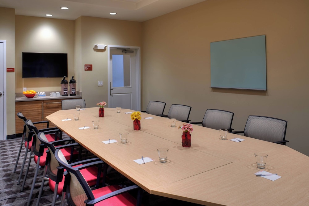 TownePlace Suites by Marriott Cleveland Solon - photo 33