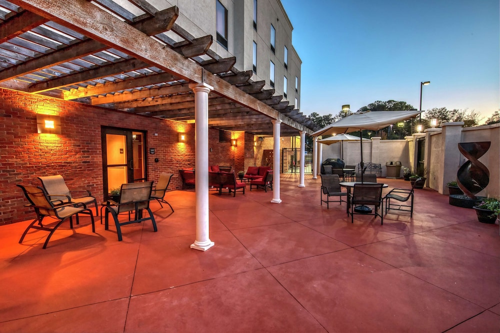 Hampton Inn Jacksonville Anniston Area - photo 68