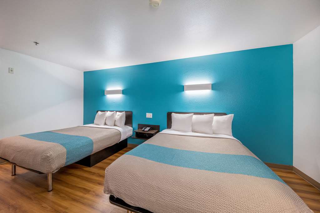 Motel 6 Decatur TX - photo 10