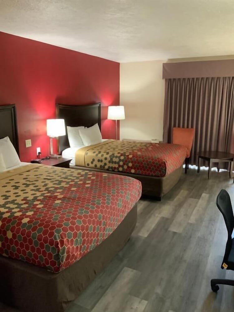 Perry Inn & Suites National Fairground I 75 - photo 22