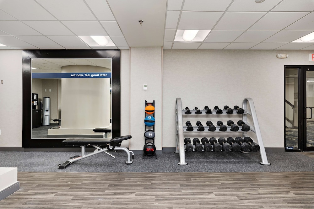 Hampton Inn Kansas City Downtown Financial District - photo 28