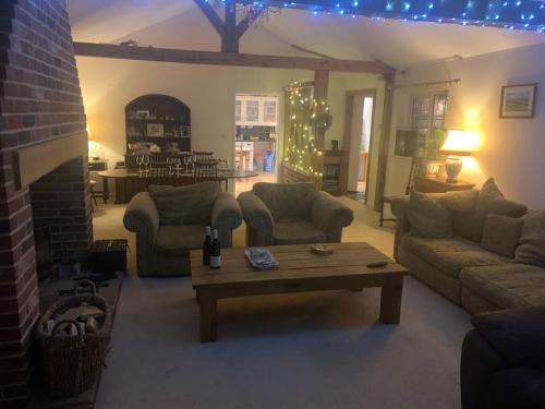 Relaxing country cottage bungalow — 4-Star Luxury Hotel in Yaxley, United Kingdom