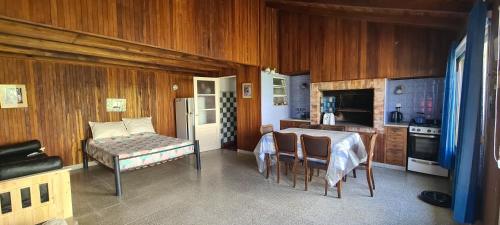 Casa 5 personas. Calle principal Cañuelas — 4-Star Luxury Hotel in Canuelas, Argentina