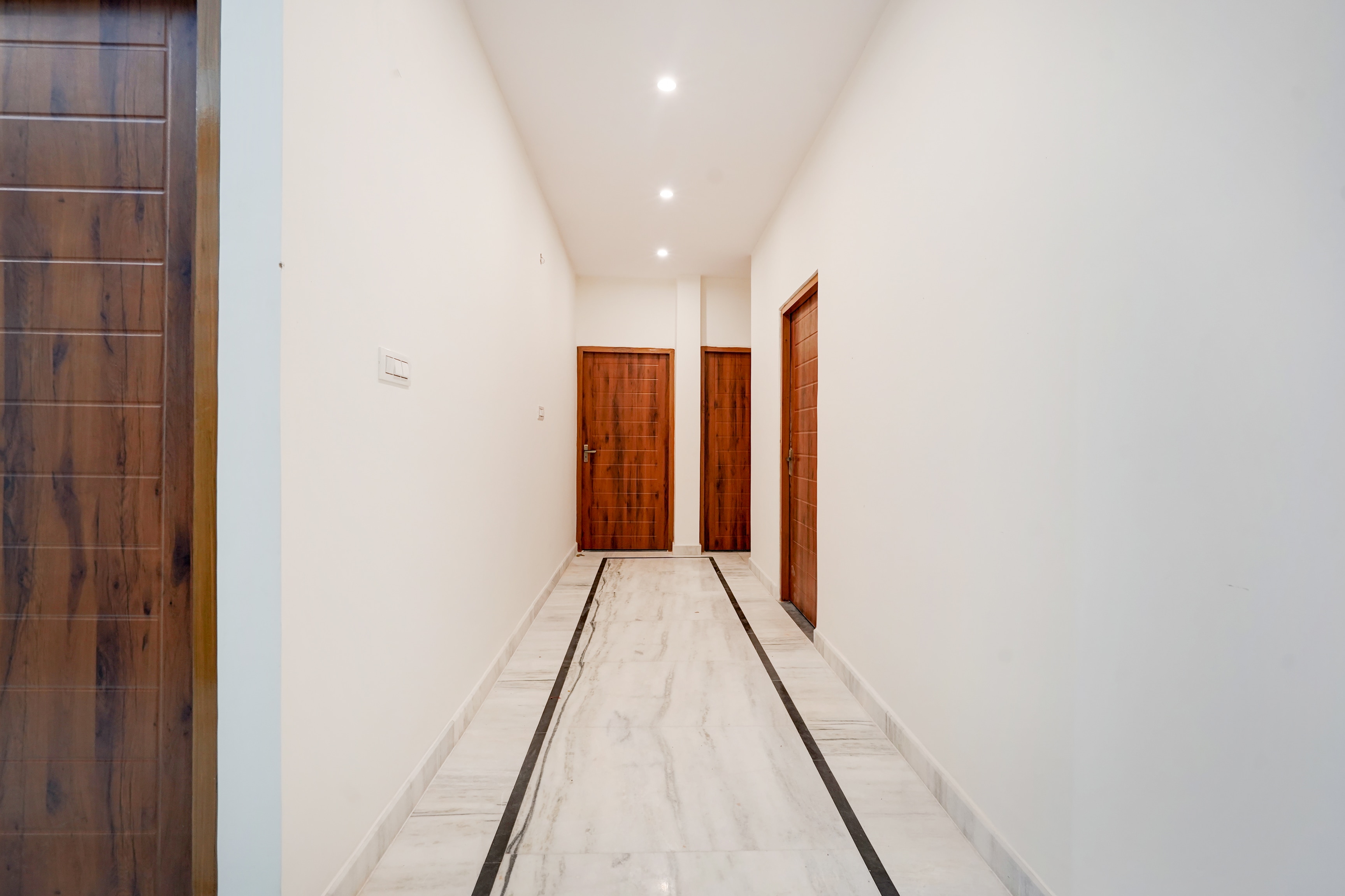Hotel O The Skyrise Lucknow Hotel — 4-Star Luxury Hotel in Lucknow, India