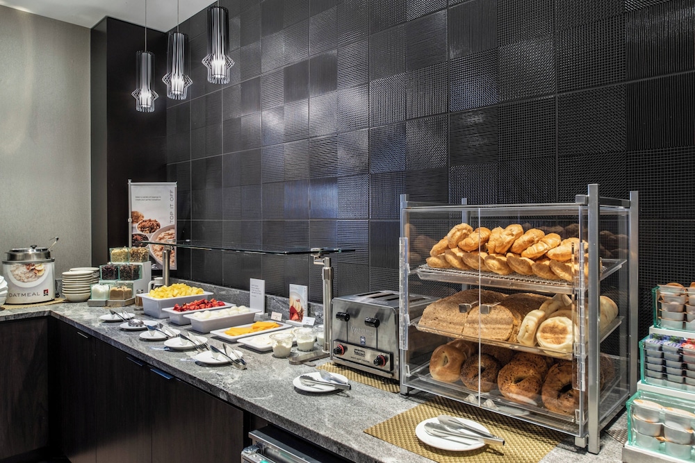 Fairfield Inn & Suites by Marriott Boston Logan Airport Chelsea - photo 35