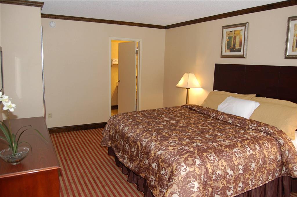 Rodeway Inn & Suites East Windsor - photo 23