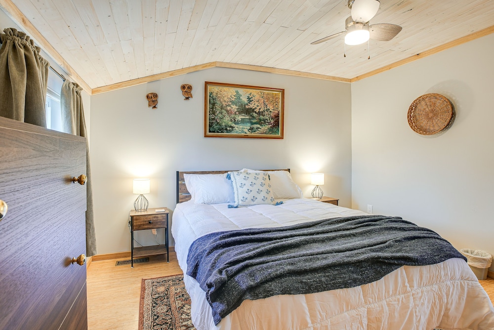 Homey Galloway Getaway on Private 7 acre Farm - photo 3