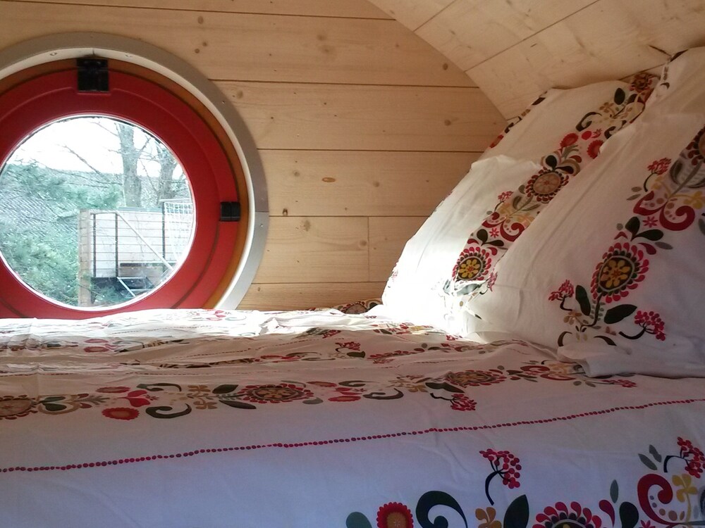 Les Gîtes de l'Ecole Buissonnière — hotel in Lens