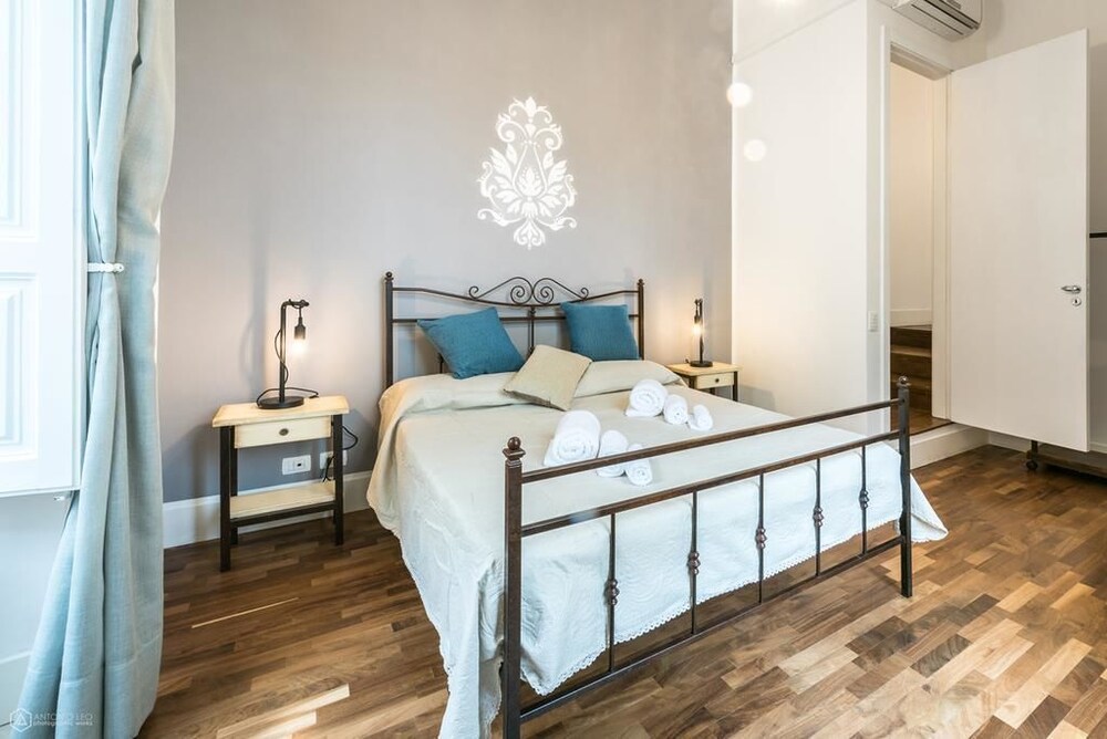 Suite Home D'Aragona — 4-Star Luxury Hotel in Lecce, Italy