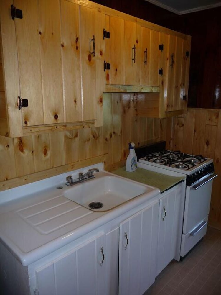 The Elms Waterfront Cottages - photo 33