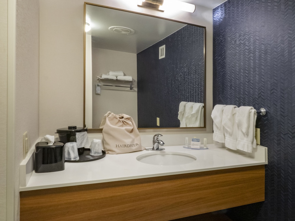 Fairfield Inn & Suites by Marriott Hazleton - photo 25