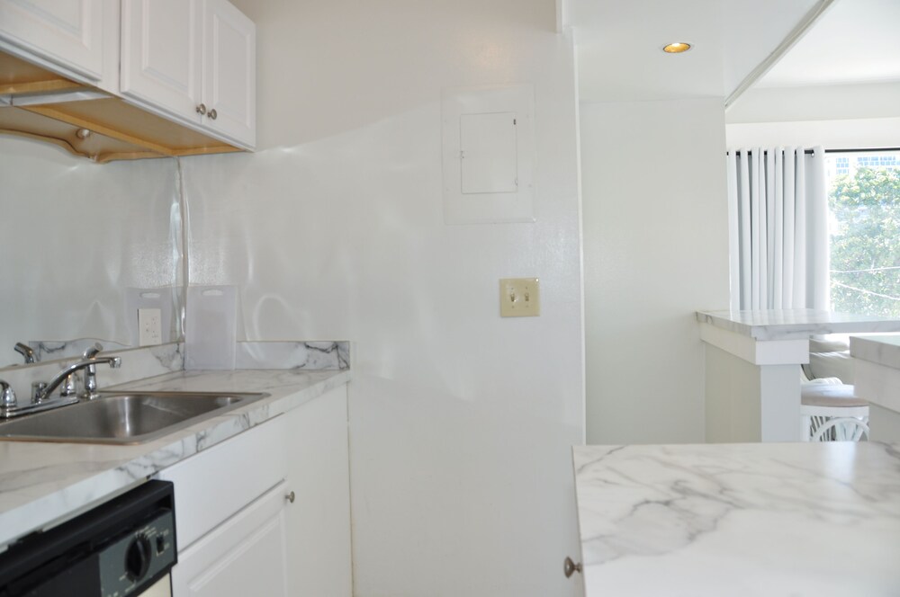 Coral Tides Resort - photo 49