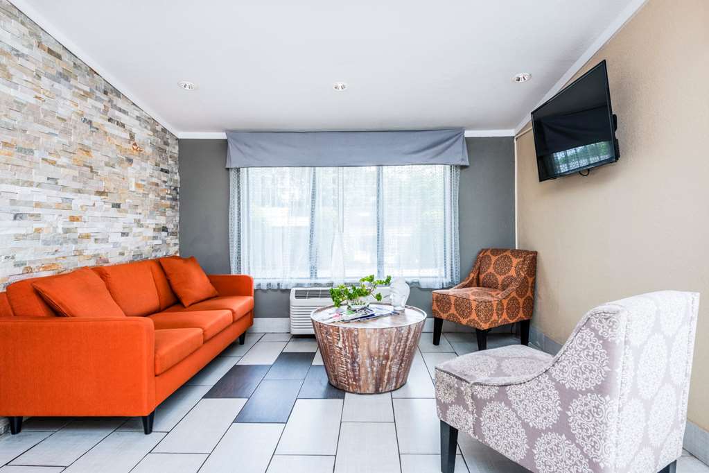 Super 8 by Wyndham Monroe - photo 5