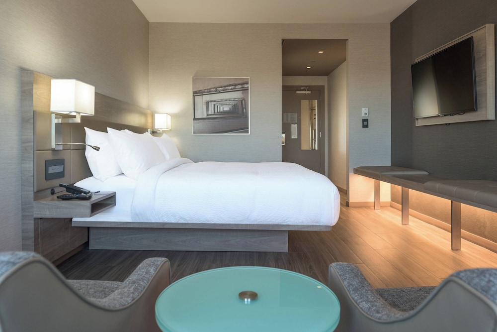 AC Hotel by Marriott Boston North - photo 22
