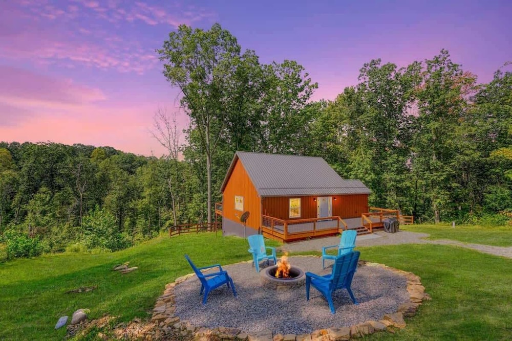 Tranquil Heights Cabin In Hocking Hills 21121095 — Raytown