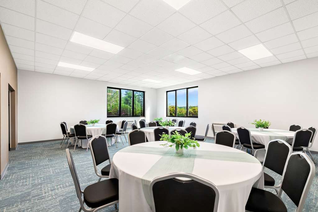 Comfort Inn Pocono Lakes Region - photo 30