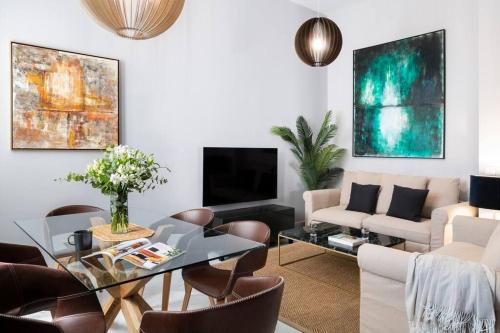 San Buenaventura Apartment 3 — 4-Star Luxury Hotel in Sevilla, Spain