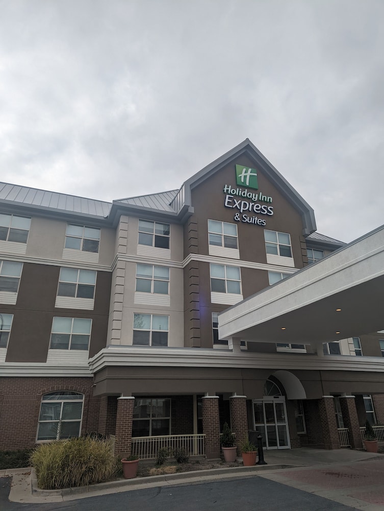 Holiday Inn Express & Suites Salt Lake City N Bountiful - photo 49