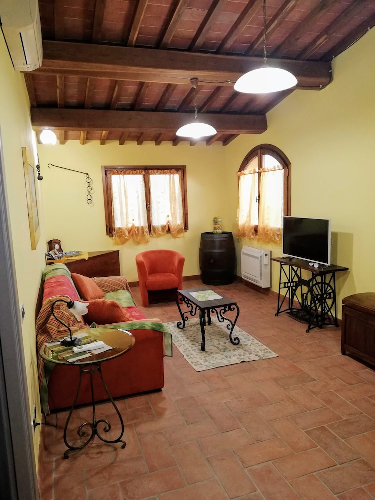 Il Poggiarello Toscano in Empoli, Italy