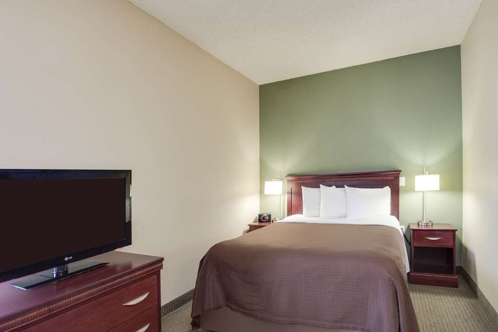 Mainstay Suites at PGA Village - photo 6