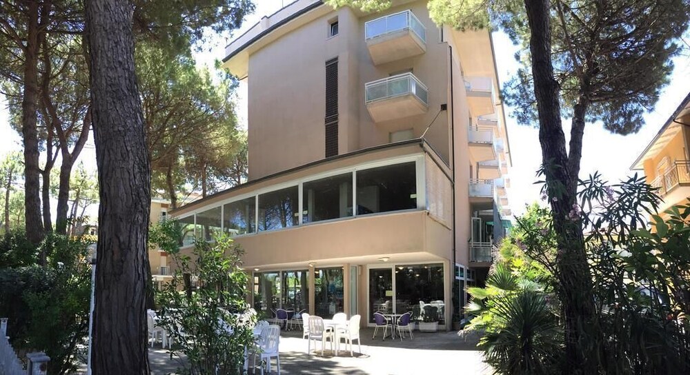 Hotel Kitty - carbon neutral hotel in Cervia