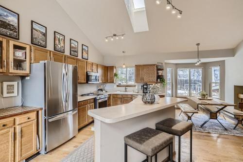 6022 Yank Ct - carbon neutral hotel in Arvada