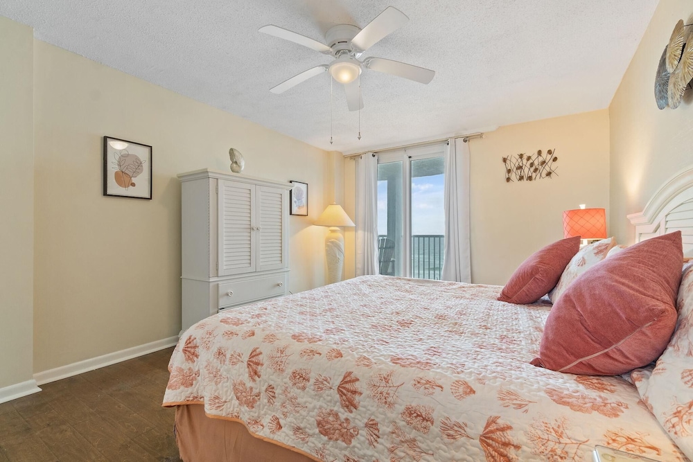 Romar Tower 5A by Vacation Homes Collection - photo 11
