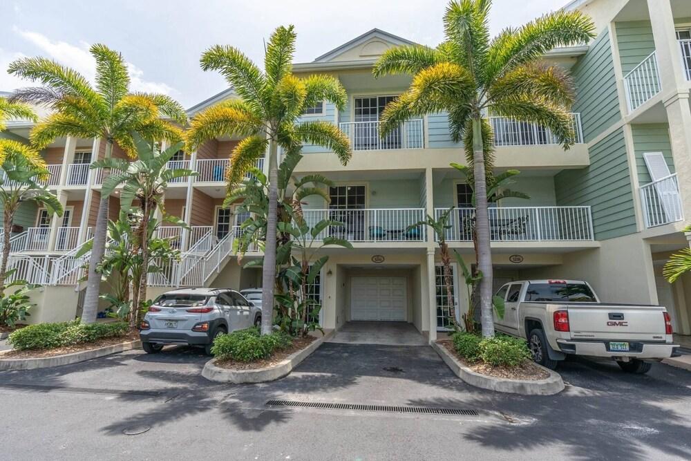 3216 Little Harbor — Ruskin